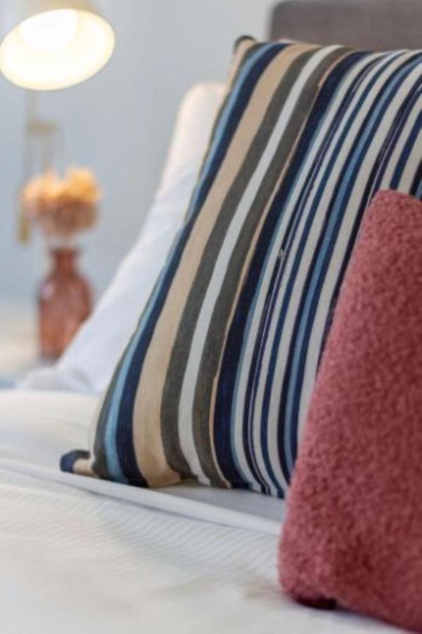 Serenity In The Centre: 2 Bed 2 Bath Christchurch Eksteriør bilde