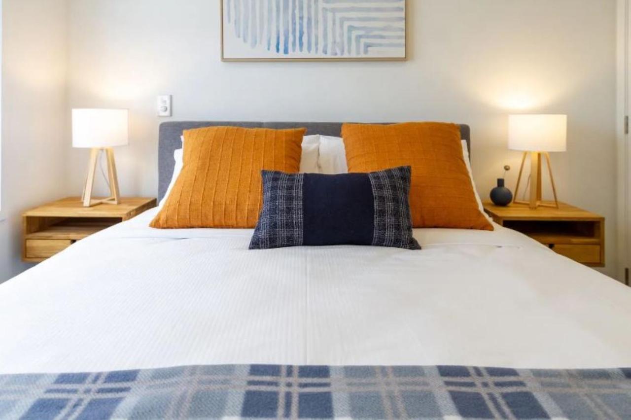 Serenity In The Centre: 2 Bed 2 Bath Christchurch Eksteriør bilde