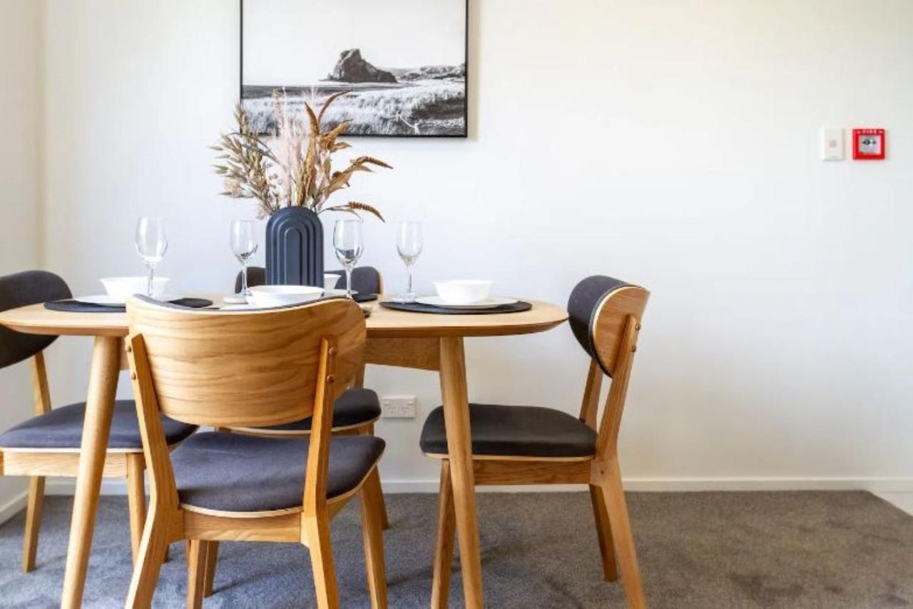 Serenity In The Centre: 2 Bed 2 Bath Christchurch Eksteriør bilde